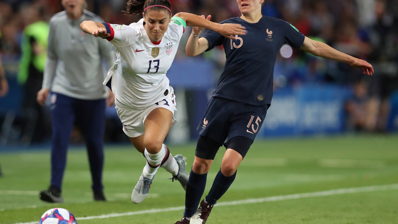Alex Morgan adjusts her game at Women's World Cup